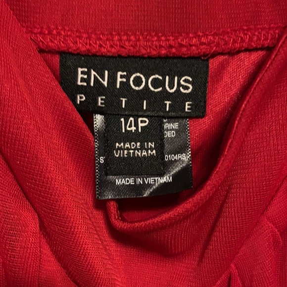 Long red dress - Picture 2 of 2